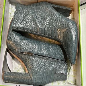 Sam Edelman grey/blue crocodile pattern ankle boots
